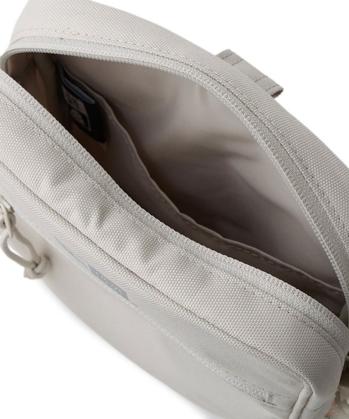 NEW ERA(ニューエラ)の「NEWERA-SQUARE SHOULDER POUCH(ショルダーバッグ・メンズ・ピンク/ホワイト/ブラック系2/ブラック・FREE)」の10枚目の写真
