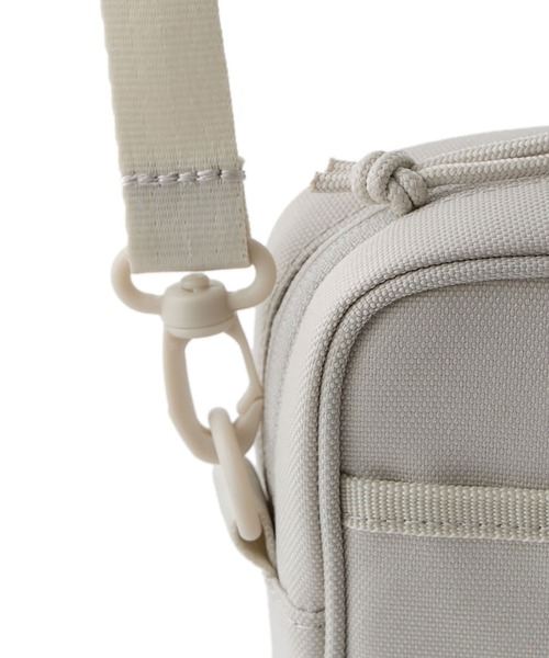 NEW ERA(ニューエラ)の「NEWERA-SQUARE SHOULDER POUCH(ショルダーバッグ・メンズ・ピンク/ホワイト/ブラック系2/ブラック・FREE)」の12枚目の写真