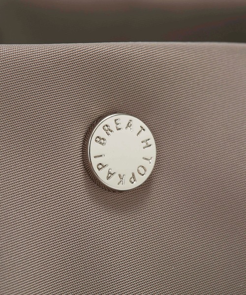 Breath TOPKAPI（ブレストプカピ）の「【Breath TOPKAPI】PRIM プリム ナイロン スクエア トートバッグ チャーム付き　A4/ 軽量（トートバッグ・レディース・ブラック/グレイッシュベージュ・FREE）」の12枚目の写真