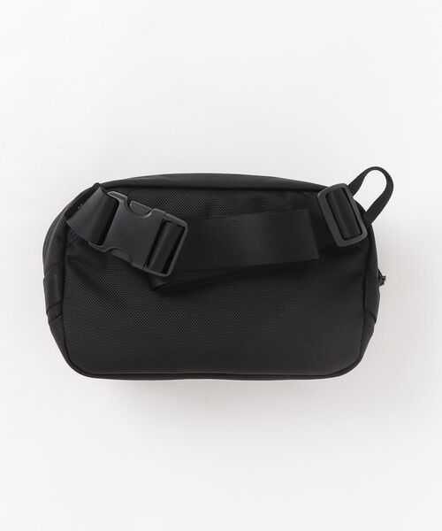 Aer(エアー)の「Aer(エアー)Day Sling 4 AER-21072(ショルダーバッグ・メンズ・ブラック・F)」の4枚目の写真