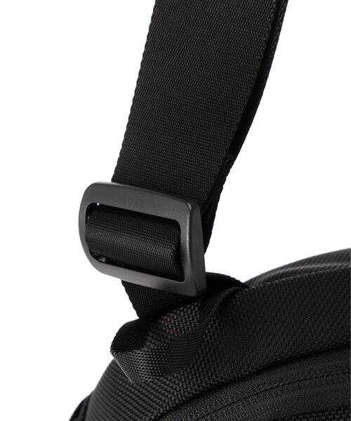 Aer(エアー)の「Aer(エアー)Day Sling 4 AER-21072(ショルダーバッグ・メンズ・ブラック・F)」の6枚目の写真