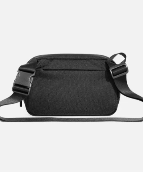 Aer(エアー)の「Aer(エアー)Day Sling 4 AER-21072(ショルダーバッグ・メンズ・ブラック・F)」の13枚目の写真