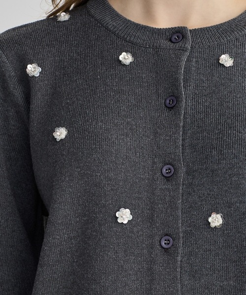 BIRTHDAY BASH(バースデイバッシュ)の「FLOWER BIJOU CREW NECK CARDIGAN(フラワージュークリューネックカーディガン)(カーディガン/ボレロ・レディース・アイボリー/グレー/ミント・FREE)」の6枚目の写真