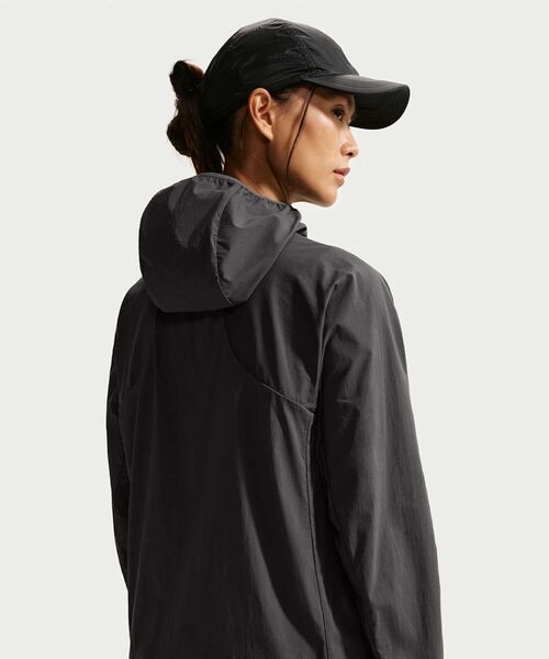 ACG（エィシージー）の「ナイキ オールコンディションギア "Five Towers" ウィメンズ UVプロテクション ジャケット / Nike ACG "Five Towers" Women's UV Protection Jacket II1329-010 Anthracite（ナイロンジャケット・レディース・スミクロ・XL/S/M/L/XS）」の19枚目の写真