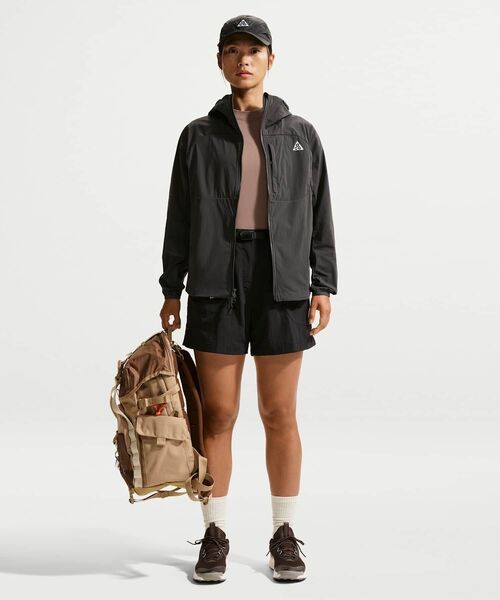 ACG（エィシージー）の「ナイキ オールコンディションギア "Five Towers" ウィメンズ UVプロテクション ジャケット / Nike ACG "Five Towers" Women's UV Protection Jacket II1329-010 Anthracite（ナイロンジャケット・レディース・スミクロ・XL/S/M/L/XS）」の21枚目の写真