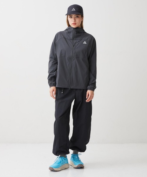 ACG（エィシージー）の「ナイキ オールコンディションギア "Five Towers" ウィメンズ UVプロテクション ジャケット / Nike ACG "Five Towers" Women's UV Protection Jacket II1329-010 Anthracite（ナイロンジャケット・レディース・スミクロ・XL/S/M/L/XS）」の5枚目の写真