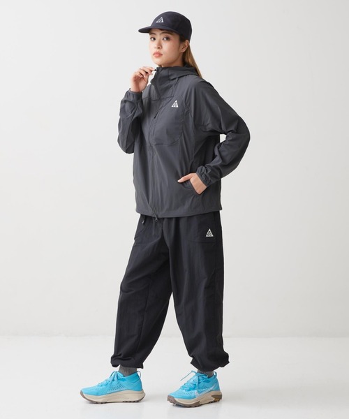 ACG（エィシージー）の「ナイキ オールコンディションギア "Five Towers" ウィメンズ UVプロテクション ジャケット / Nike ACG "Five Towers" Women's UV Protection Jacket II1329-010 Anthracite（ナイロンジャケット・レディース・スミクロ・XL/S/M/L/XS）」の7枚目の写真