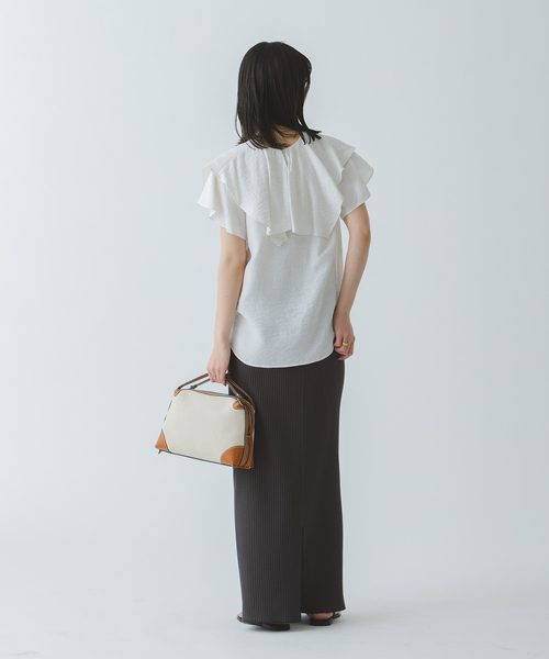 WEB限定追加》【洗える】ファジーリネンスクエアケープブラウス