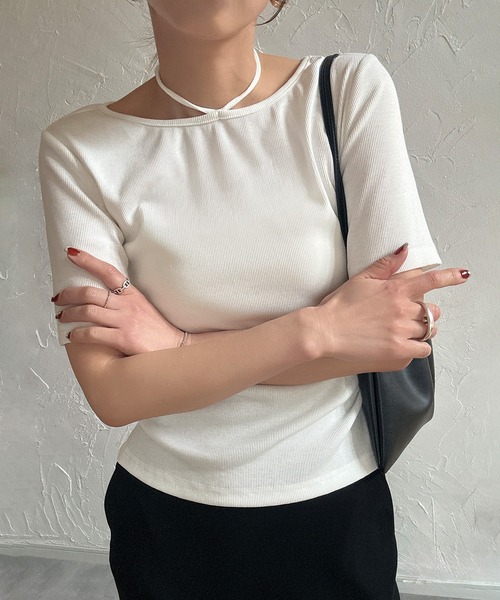 junoah（ジュノア）の「ホルターネックカットリブトップス（Tシャツ/カットソー・レディース・ブラック/チャコール/ホワイト・LARGE/MEDIUM/SMALL）」の9枚目の写真