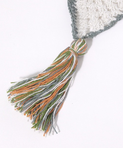 niko and...(ニコアンド)の「タッセル付きニット帽(ニットキャップ/ビーニー・レディース・チャコール/その他1/アイボリー・0)」の8枚目の写真