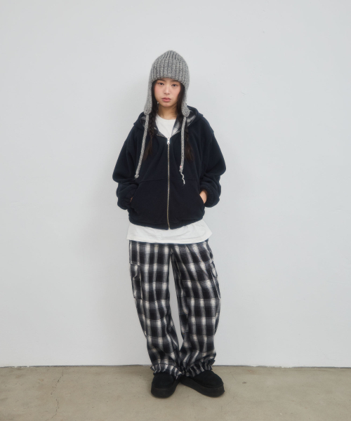 LETERIE(レテリー)の「CHECK FRILL POCKET PANTS_BLACK(その他パンツ・レディース・ブラック・FREE)」の2枚目の写真