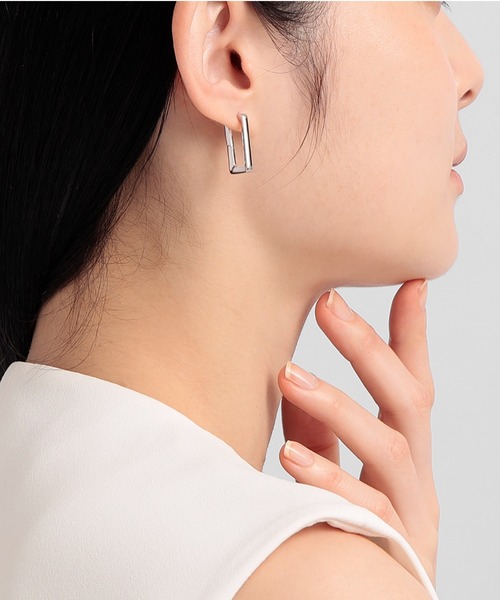 PLUS VENDOME(プラス ヴァンドーム)の「バゲット_キャッチレスピアス(ピアス(両耳用)・レディース・シルバー/ゴールド・ONE SIZE)」の5枚目の写真