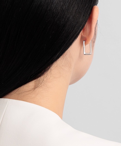 PLUS VENDOME(プラス ヴァンドーム)の「バゲット_キャッチレスピアス(ピアス(両耳用)・レディース・シルバー/ゴールド・ONE SIZE)」の6枚目の写真
