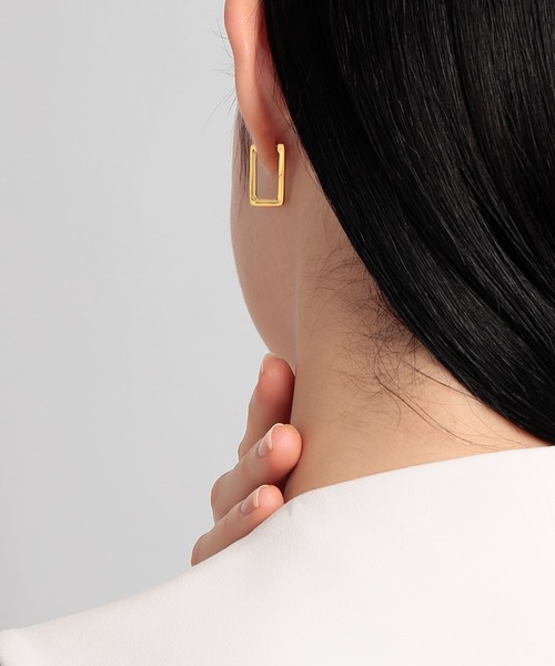 PLUS VENDOME(プラス ヴァンドーム)の「バゲット_キャッチレスピアス(ピアス(両耳用)・レディース・シルバー/ゴールド・ONE SIZE)」の8枚目の写真