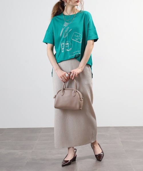 EGLANTINE(エグランティーヌ)の「EGLANTINE コスメ柄刺繍半袖Tシャツ 日本製 ローズペトール(Tシャツ/カットソー・レディース・オフホワイト/グリーン・38)」の6枚目の写真