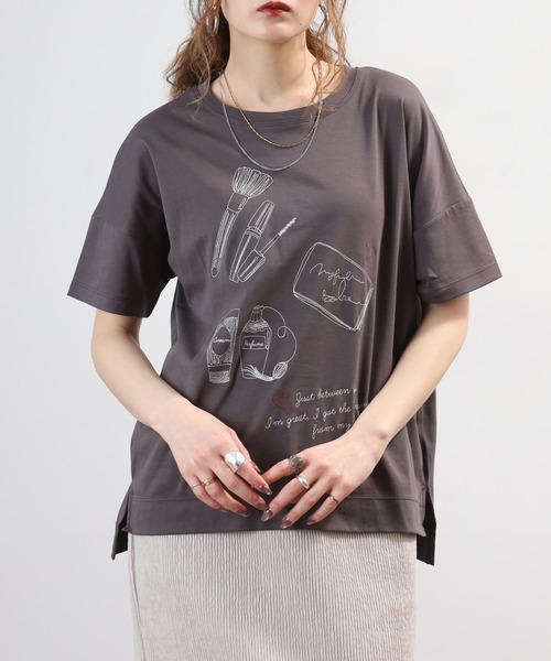 EGLANTINE(エグランティーヌ)の「EGLANTINE コスメ柄刺繍半袖Tシャツ 日本製 ローズペトール(Tシャツ/カットソー・レディース・オフホワイト/グリーン・38)」の16枚目の写真