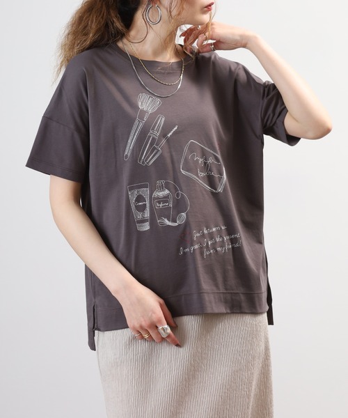 EGLANTINE(エグランティーヌ)の「EGLANTINE コスメ柄刺繍半袖Tシャツ 日本製 ローズペトール(Tシャツ/カットソー・レディース・オフホワイト/グリーン・38)」の17枚目の写真