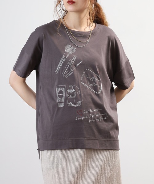 EGLANTINE(エグランティーヌ)の「EGLANTINE コスメ柄刺繍半袖Tシャツ 日本製 ローズペトール(Tシャツ/カットソー・レディース・オフホワイト/グリーン・38)」の19枚目の写真