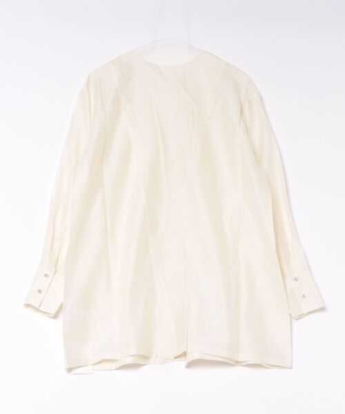 LAULEN（ローレン）の「back cross collarless shirt /バッククロスノーカラーシャツ（シャツ/ブラウス・レディース・アイボリー/ブラック・FREE）」の3枚目の写真