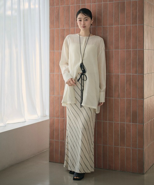 LAULEN（ローレン）の「back cross collarless shirt /バッククロスノーカラーシャツ（シャツ/ブラウス・レディース・アイボリー/ブラック・FREE）」の10枚目の写真