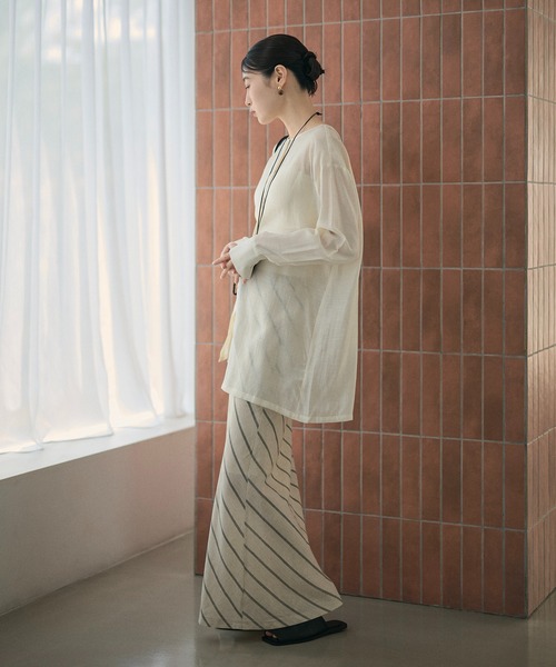 LAULEN（ローレン）の「back cross collarless shirt /バッククロスノーカラーシャツ（シャツ/ブラウス・レディース・アイボリー/ブラック・FREE）」の11枚目の写真
