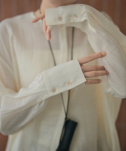 LAULEN（ローレン）の「back cross collarless shirt /バッククロスノーカラーシャツ（シャツ/ブラウス・レディース・アイボリー/ブラック・FREE）」の17枚目の写真