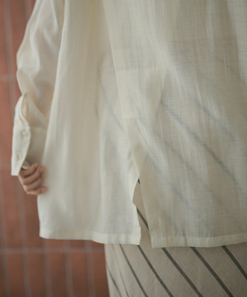 LAULEN（ローレン）の「back cross collarless shirt /バッククロスノーカラーシャツ（シャツ/ブラウス・レディース・アイボリー/ブラック・FREE）」の19枚目の写真