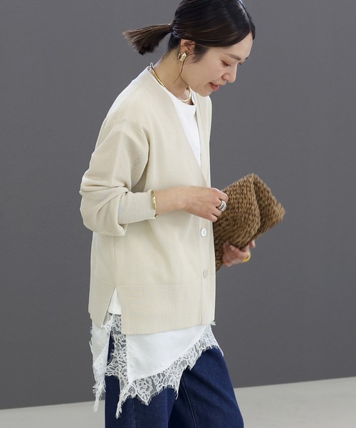 Aletta vita(アレッタビータ)の「アシメサテンレースレイヤードフレンチプルオーバー(Tシャツ/カットソー・レディース・オフホワイト/ブラック・FREE)」の7枚目の写真