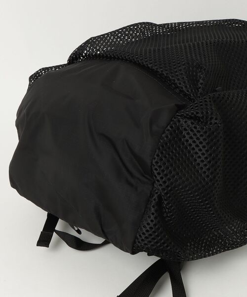 TRAIL BUM(トレイルバム)の「FAB / ファブ(バックパック/リュック・メンズ・グレー/ブラック・ONE SIZE)」の4枚目の写真