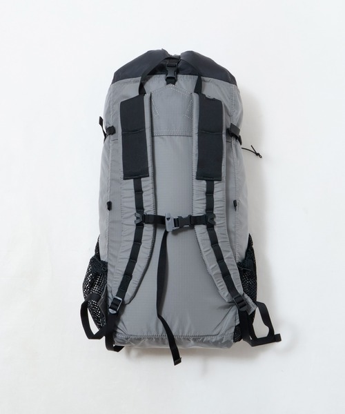 TRAIL BUM(トレイルバム)の「FAB / ファブ(バックパック/リュック・メンズ・グレー/ブラック・ONE SIZE)」の10枚目の写真