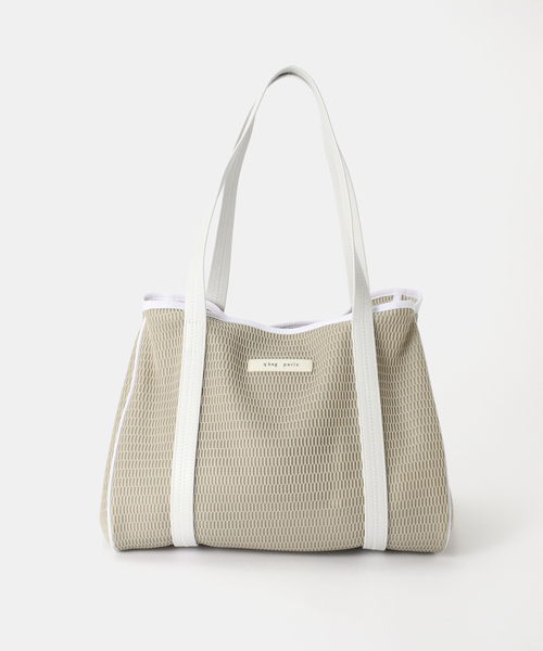 IENA(イエナ)の「qbag paris/キューバッグ パリ nest zip L バッグ NEST-L-ZIP(トートバッグ・レディース・ホワイト/ベージュ/チャコールグレー・FREE)」の3枚目の写真