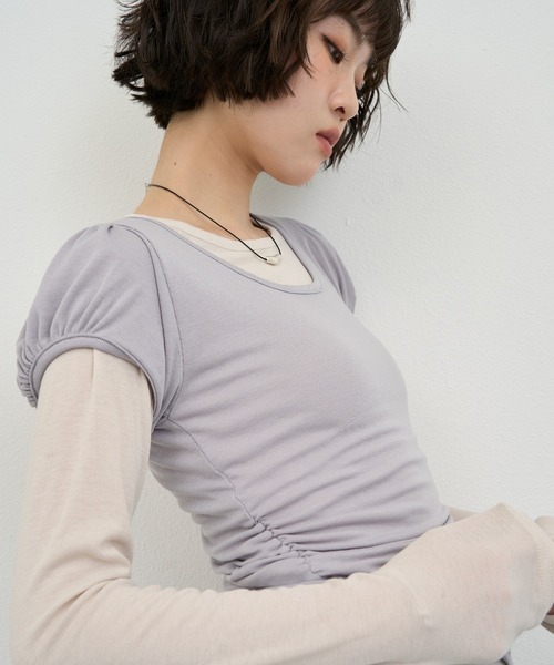 NUJOH(ヌゾ)の「Layered Slim Fit Half Sleeve Top / レイヤードスリムフィットハーフスリーブトップ2枚セット(Tシャツ/カットソー・レディース・ブラック/ピンク/ホワイト/ライトパープル/チャコールグレー・FREE)」の2枚目の写真