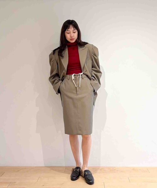 HOLIDAY（ホリデイ）の「WOOL TWILL MIDI SKIRT ウールツイルミディスカート（スカート・レディース・ブラック/カーキ・ONE SIZE）」の13枚目の写真