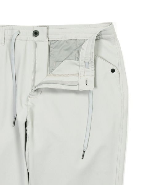The DUFFER of ST.GEORGE（ザダファーオブセントジョージ）の「'HYPERHELIX' 2WAY STRETCH KERSEY EASY PANTS：撥水 接触冷感 ハイパーヘリックス イージーパンツ（スラックス・メンズ・ネイビー/ライトグレー・X-LARGE/LARGE/MEDIUM/SMALL）」の11枚目の写真