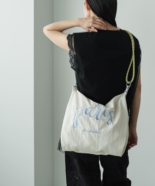 mili an deni(ミリアンデニ)の「3WAYロゴ刺繍ロープトートバッグ(トートバッグ・レディース・ライトグレー/カーキ/アイボリー/ブラック・F)」の6枚目の写真