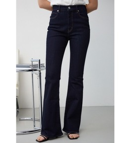 HW Rebirth FLARE（デニムパンツ）｜MOUSSY（マウジー）のファッション