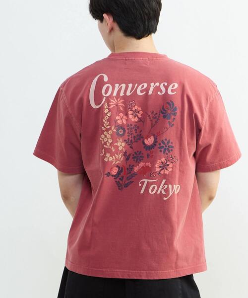 CONVERSE TOKYO(コンバーストウキョウ)の「BACK FLOWER PRINT TEE(Tシャツ/カットソー・レディース・ブルー/ブラック/レッド/ホワイト・MEDIUM/SMALL)」の4枚目の写真