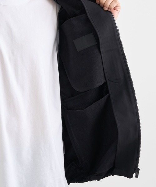 WHITE MOUNTAINEERING(ホワイトマウンテニアリング)の「【White Mountaineering】別注 BLK SWEAT ZIPUP HOODIE(パーカー・メンズ・ブラック・3/2/1)」の15枚目の写真