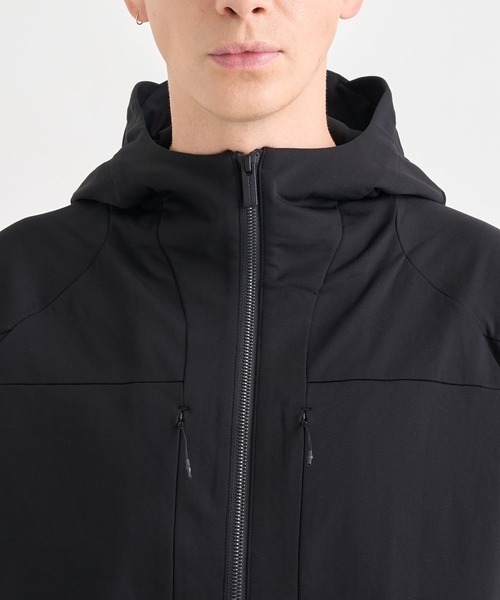 WHITE MOUNTAINEERING(ホワイトマウンテニアリング)の「【White Mountaineering】別注 BLK SWEAT ZIPUP HOODIE(パーカー・メンズ・ブラック・3/2/1)」の13枚目の写真