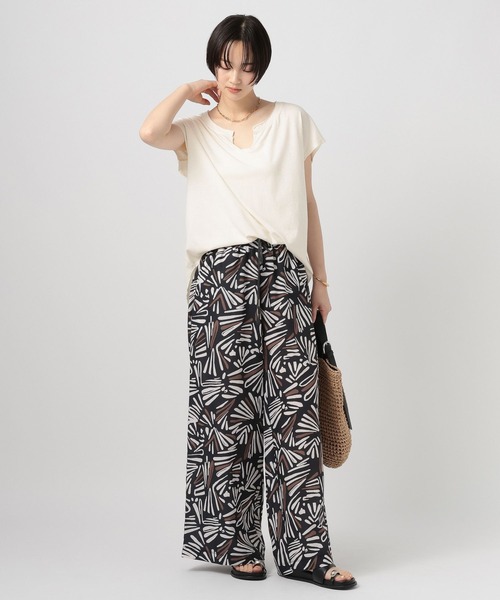 BAYFLOW（ベイフロー）の「[ヴィンテージ感のある柔らかな着心地]メランジキーネックTシャツ（Tシャツ/カットソー・レディース・オフホワイト/チャコール/ブルー/マスタード・FREE）」の9枚目の写真