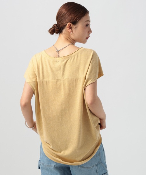 BAYFLOW（ベイフロー）の「[ヴィンテージ感のある柔らかな着心地]メランジキーネックTシャツ（Tシャツ/カットソー・レディース・オフホワイト/チャコール/ブルー/マスタード・FREE）」の18枚目の写真