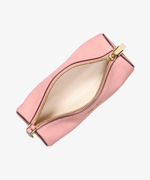 MICHAEL KORS(マイケルコース)の「IZZY ヌバック バレルポシェット スモール(ショルダーバッグ・レディース・ピンク系・FREE)」の3枚目の写真