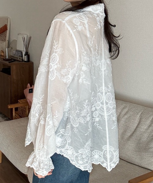 Cham.(チャム)の「シアーレースシャツ(シャツ/ブラウス・レディース・ホワイト/ベージュ・FREE)」の8枚目の写真