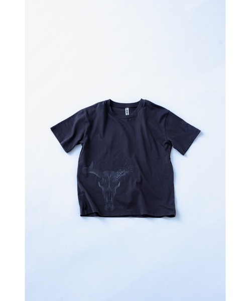 TAMYU(タミュー)の「TAMYU - Tau Graphic Tee / タウグラフィックTシャツ(Tシャツ/カットソー・メンズ・アイボリー/ブラック/チャコールグレー・FREE/SMALL)」の16枚目の写真