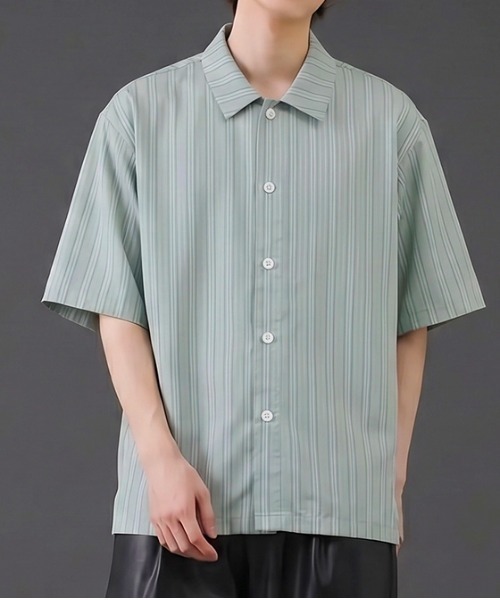 revertical（リバーティカル）の「マルチストライプ  半袖シャツ（シャツ/ブラウス・メンズ・チャコール/グリーン・MEDIUM/SMALL/LARGE）」の2枚目の写真