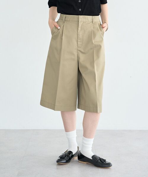 earth music&ecology(アースミュージックアンドエコロジー)の「タックハーフパンツ(その他パンツ・レディース・ベージュ/ブルー・FREE)」の18枚目の写真