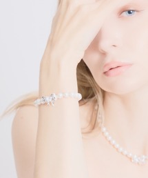 Auralyn（オーラリン）の「Big RibbonPearl Bracelet（ブレスレット）」