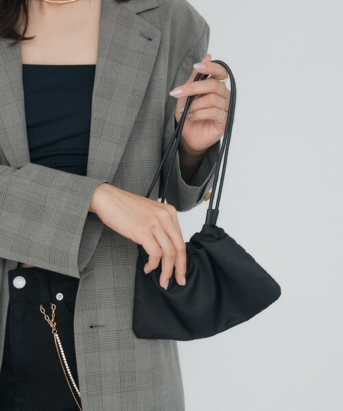 RIVE DROITE(リヴドロワ)の「予約【軽やかに持てる】gather mini bag(ショルダーバッグ・レディース・ボルドー/ブルー/ブラック・FREE)」の6枚目の写真