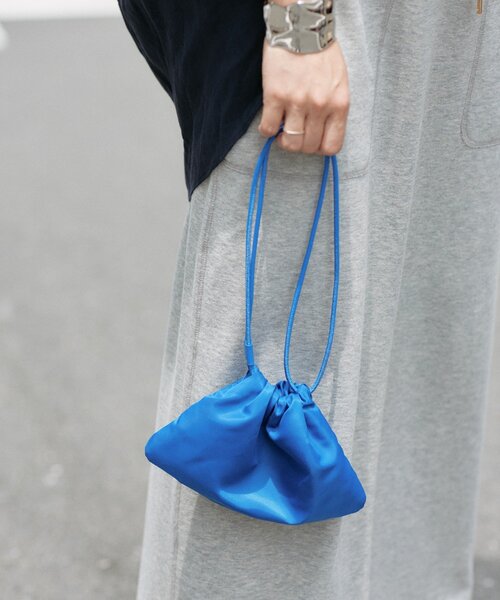 RIVE DROITE(リヴドロワ)の「予約【軽やかに持てる】gather mini bag(ショルダーバッグ・レディース・ボルドー/ブルー/ブラック・FREE)」の7枚目の写真