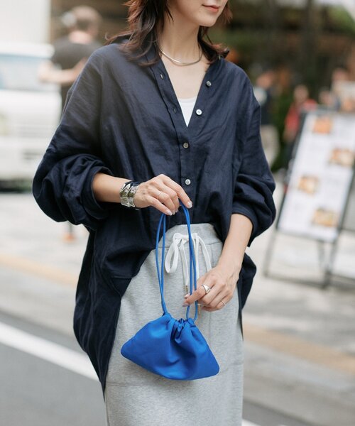 RIVE DROITE(リヴドロワ)の「予約【軽やかに持てる】gather mini bag(ショルダーバッグ・レディース・ボルドー/ブルー/ブラック・FREE)」の8枚目の写真